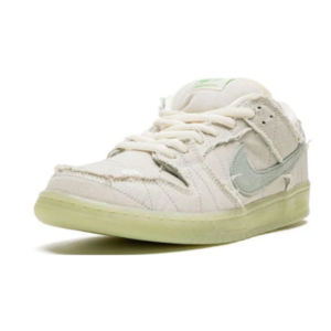 NIKE SB Dunk Low"Mummy"