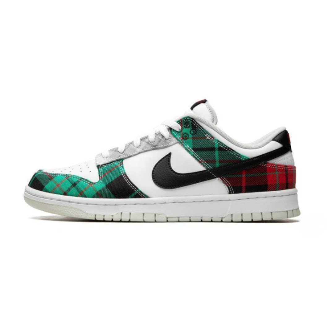 NIKE Dunk Low Tartan Plaid